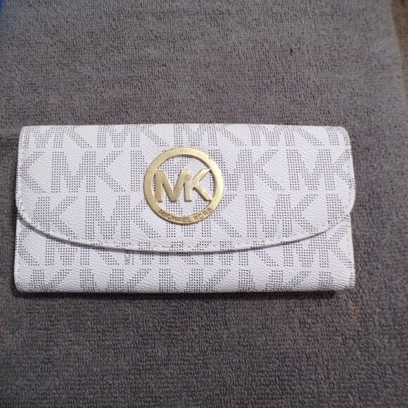 Michael Kors Wallet White & Gold New - Picture 1 of 6